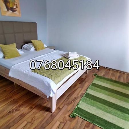 Magic Studio Hunedoara Apartment Ngoại thất bức ảnh